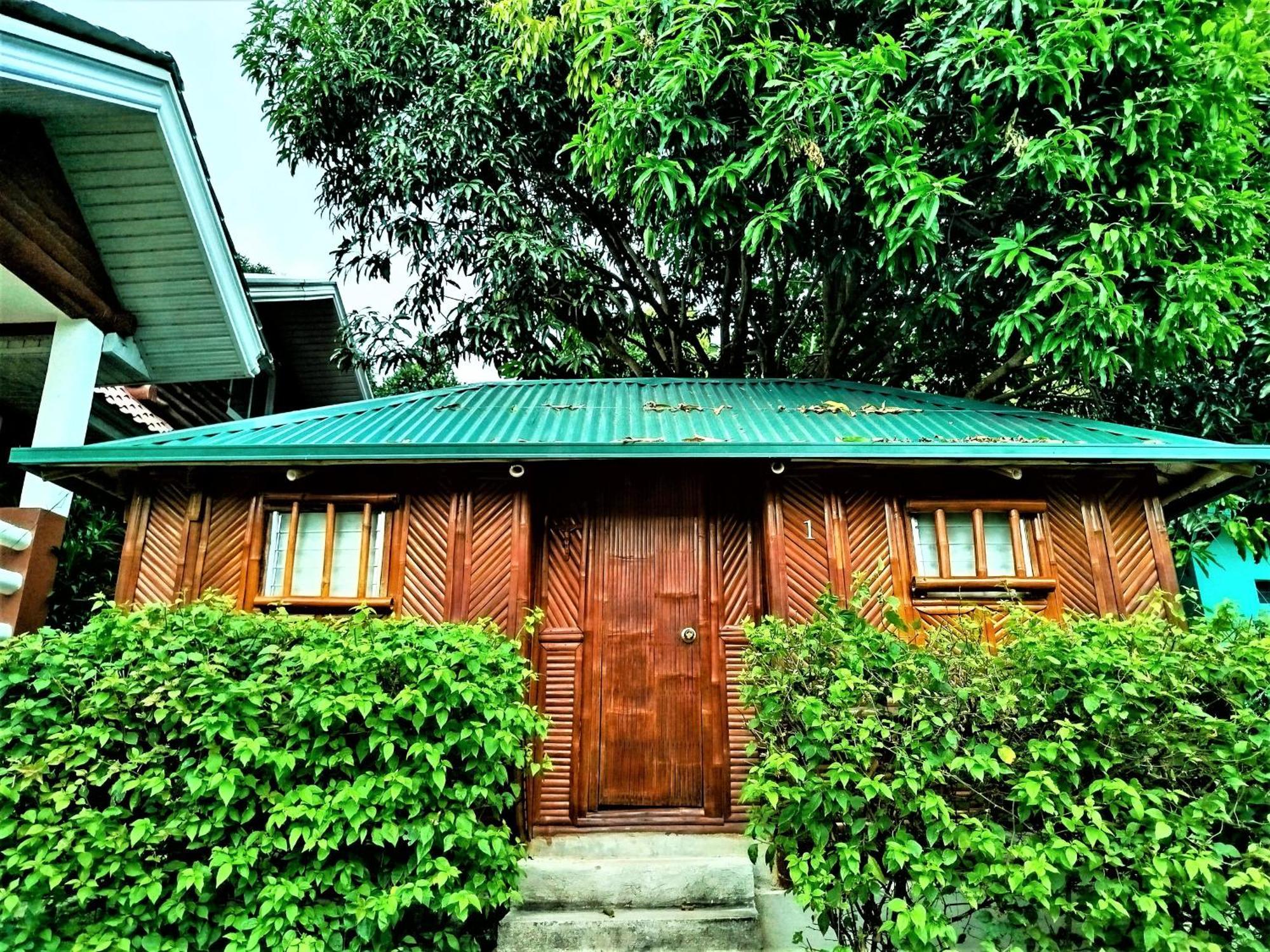 Rea'S Bamboo Resort Gabaldon Δωμάτιο φωτογραφία